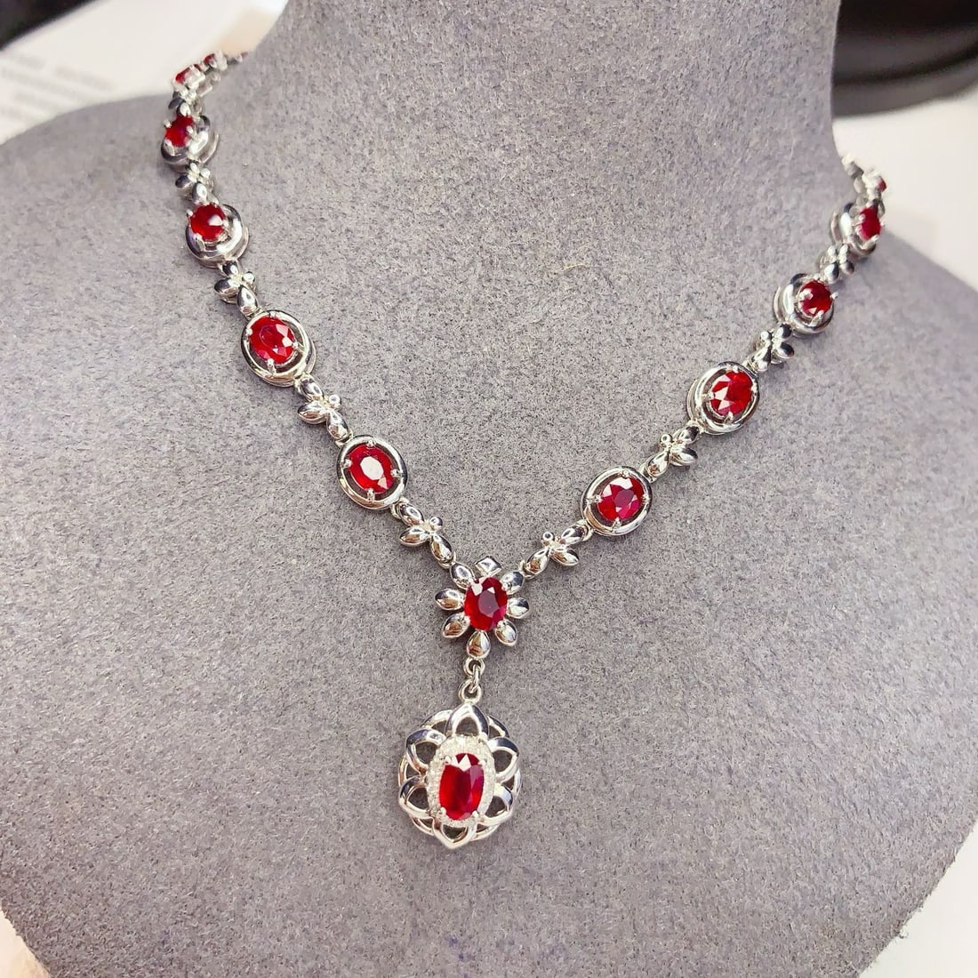 14k Gold 5.66 Ct Natural Ruby & Diamond Necklace - 3
