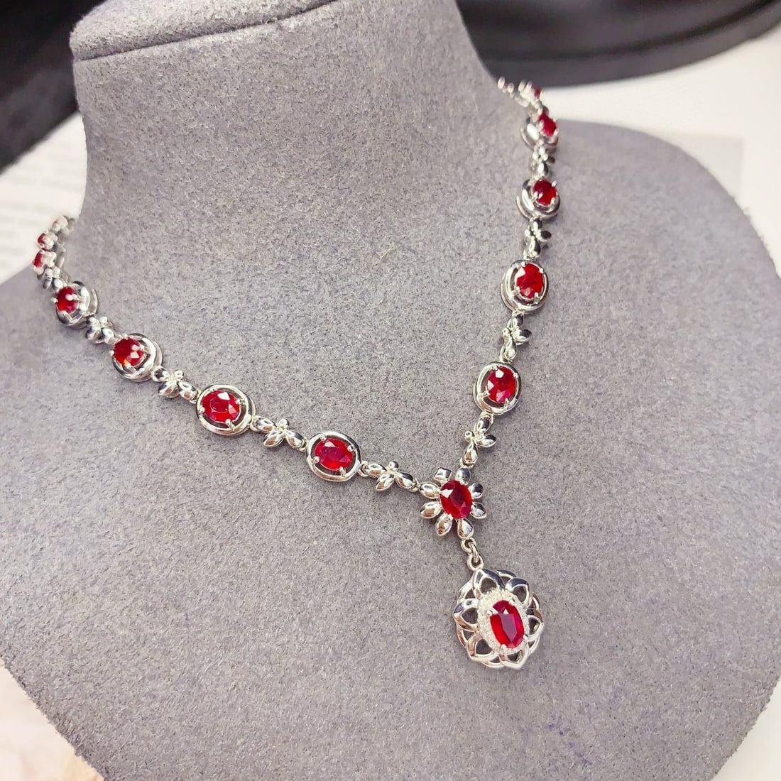14k Gold 5.66 Ct Natural Ruby & Diamond Necklace - 5