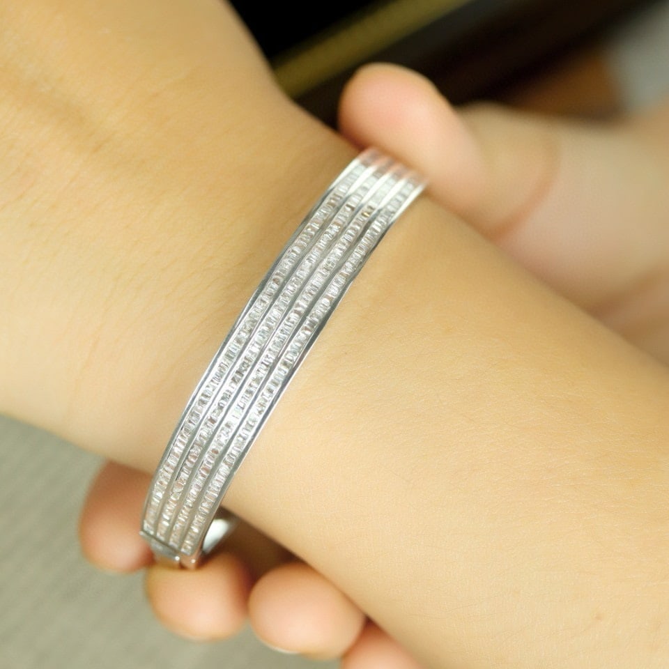 14k Gold 3.5 Ct Natural H Diamond Bangle - 4
