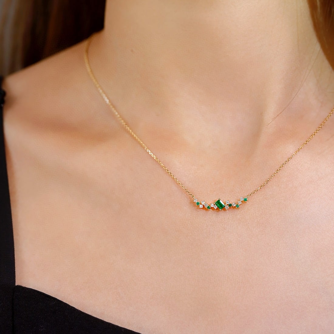 14k Gold 0.27 Ctw Vivid Green Natural Emerald & Diamond Necklace - 2