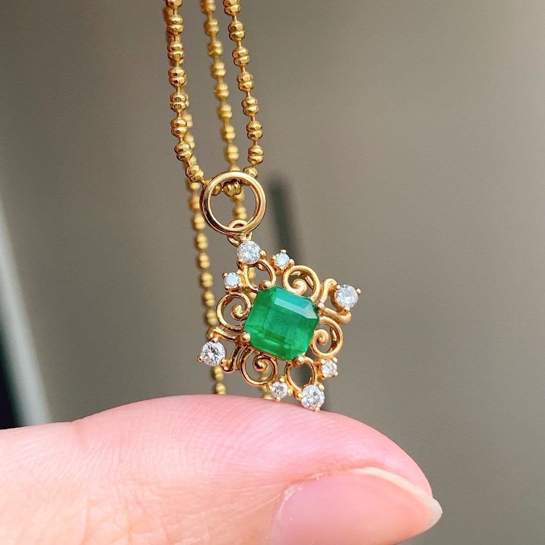 14k Gold 0.79 Ct Vivid Green Natural Emerald & Diamond Pendant( Without Chain ) - 3