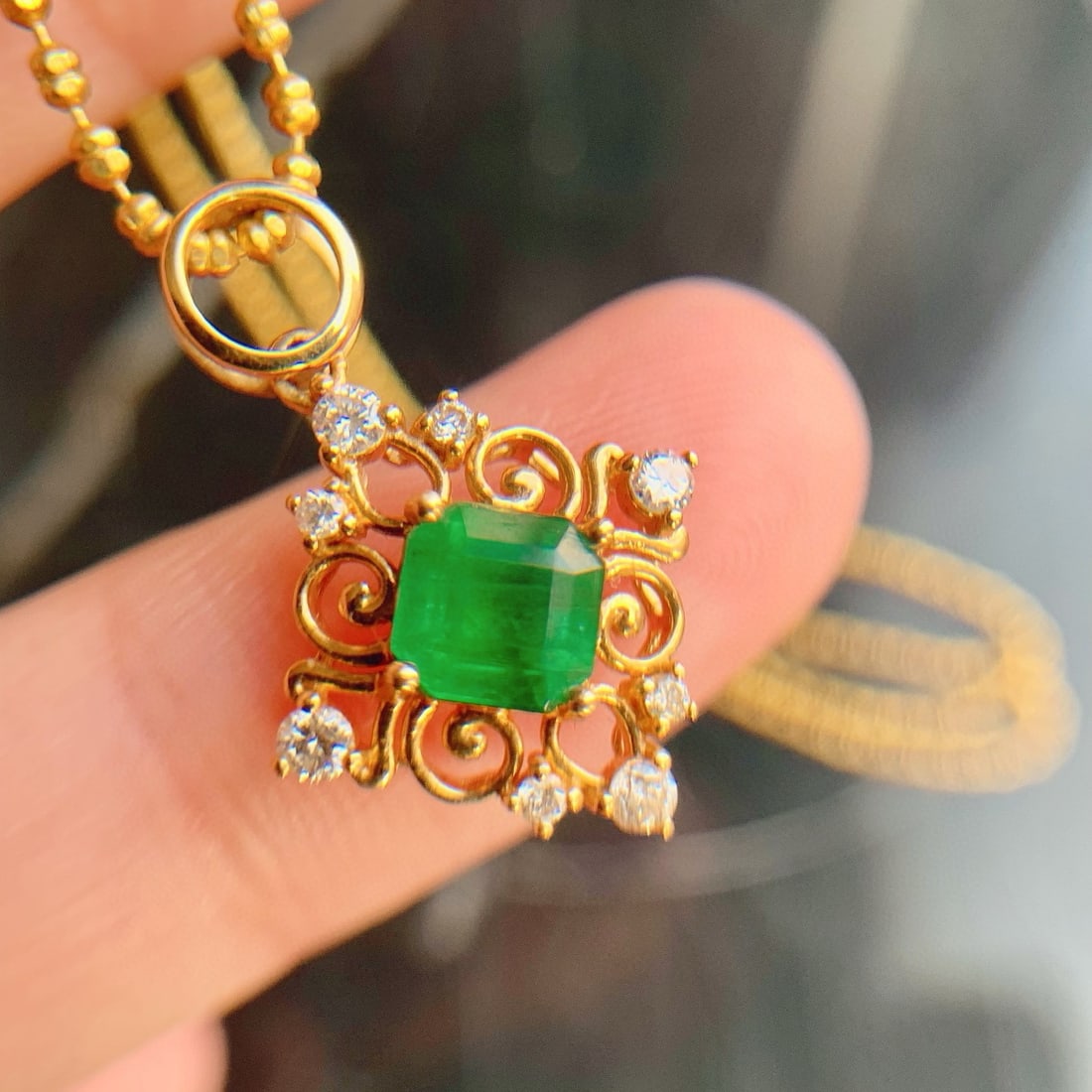 14k Gold 0.79 Ct Vivid Green Natural Emerald & Diamond Pendant( Without Chain ) - 8