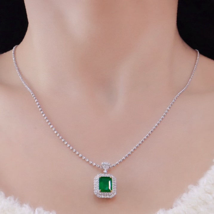 14k Gold 2.53 Ctw Vivid Green Natural Emerald & Diamond Pendant( Without Chain ) - 4