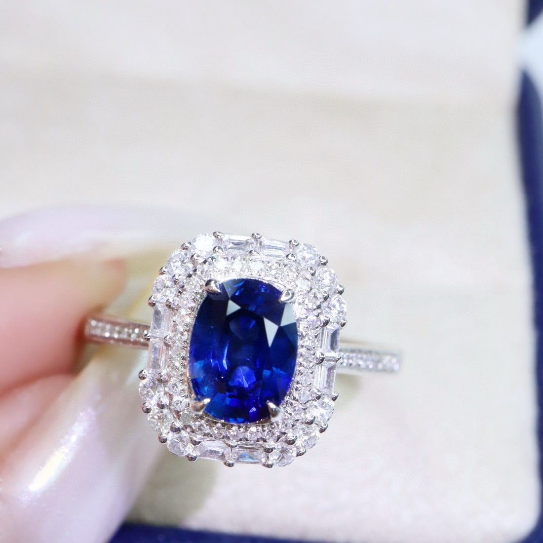 14k Gold 2.18 Ctw Natural Sapphire & Diamond Ring: Ref:230994231 // gold content:14k gold // ring size:7. 25us // // main gemstone:sapphire // shape:oval // carat weight:1. 78ct // color:royal blue // treatment:natural // // adjacent gemstone 2 : diam