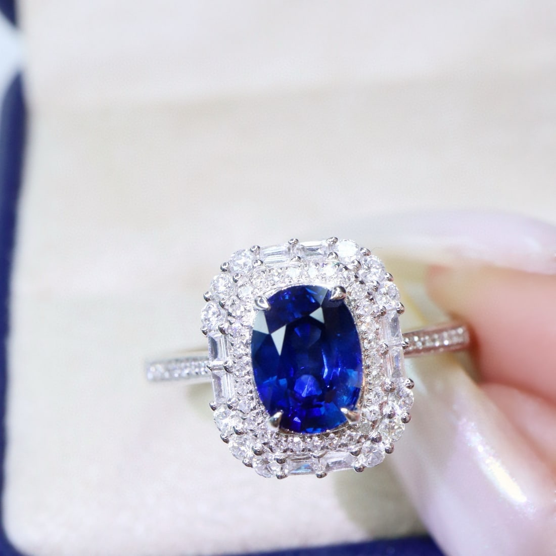 14k Gold 2.18 Ctw Natural Sapphire & Diamond Ring - 4