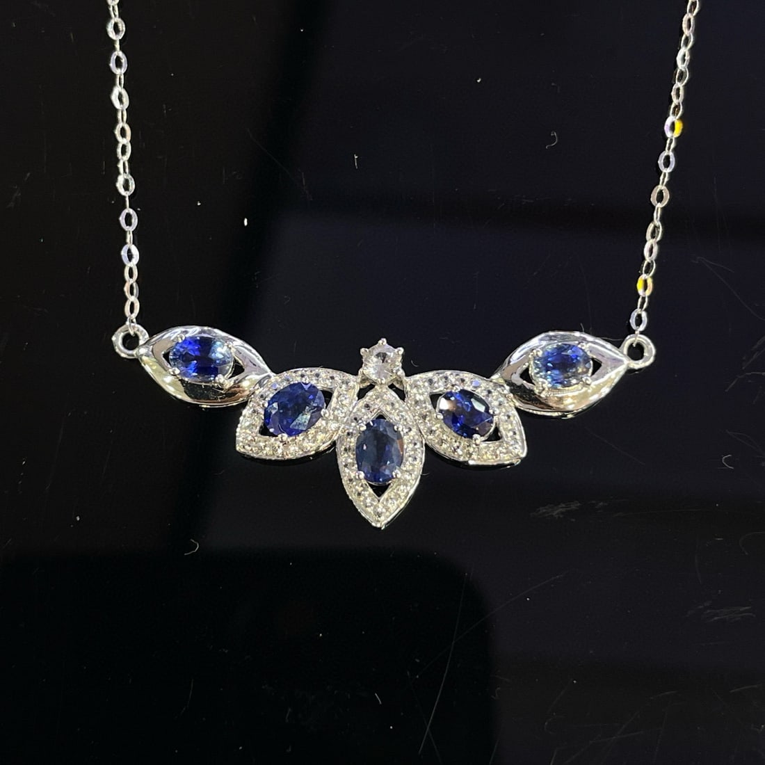 14k Gold 1.65 Ct Natural Sapphire & Sapphire Necklace: Ref:230994234 // gold content:14k gold // main gemstone:sapphire // shape:oval // carat weight:1. 65ct // color:blue // treatment:natural // // adjacent gemstone 2 : sapphire // number of stones:55
