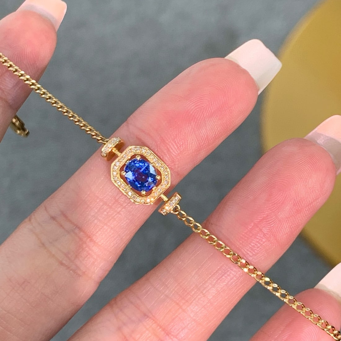 14k Gold 0.96 Ct Natural Sapphire & Diamond Bracelet - 2