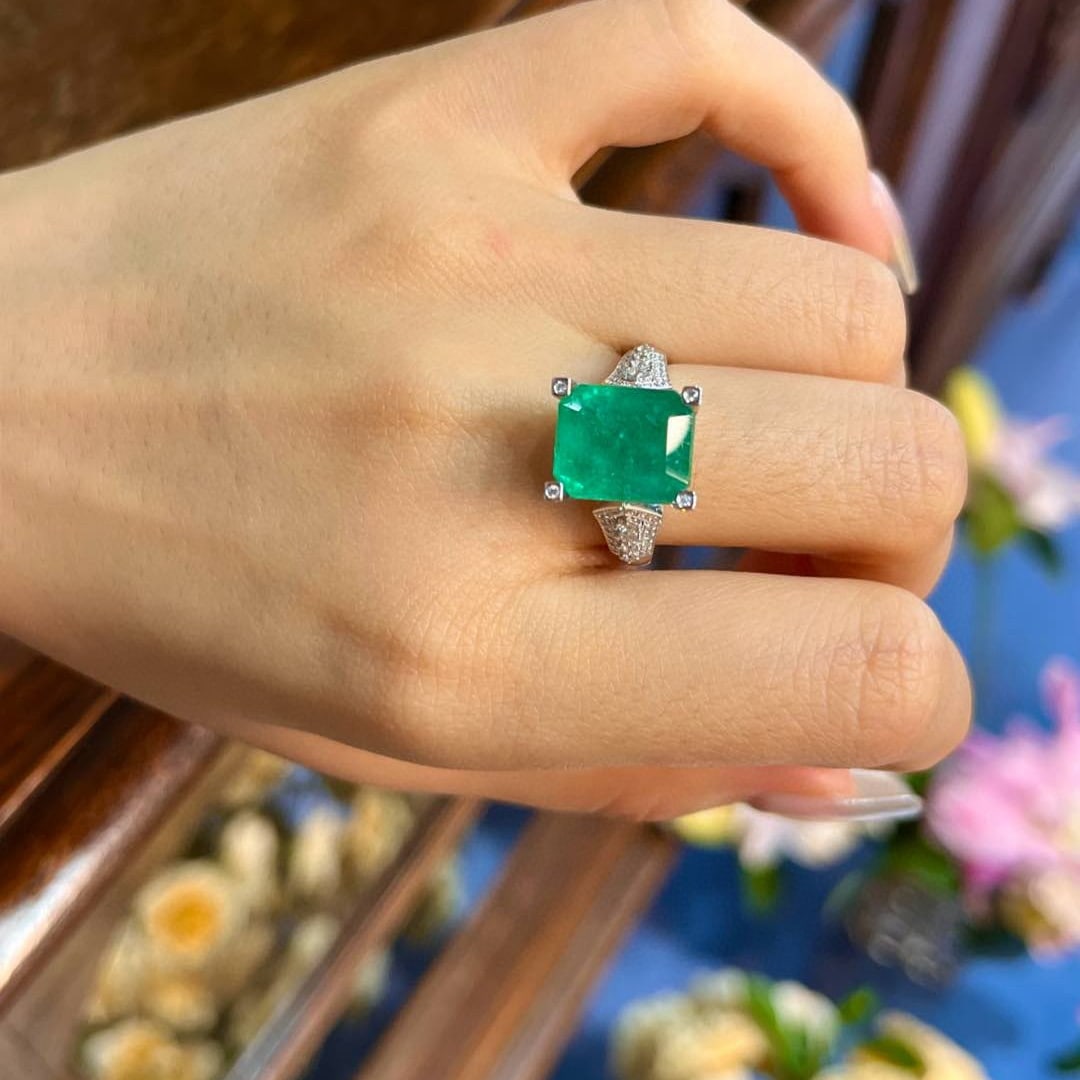14k Gold 7.18 Ctw Natural Emerald & Diamond Ring - 4
