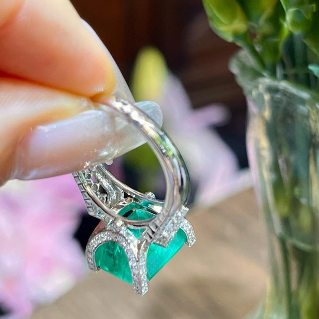 14k Gold 7.18 Ctw Natural Emerald & Diamond Ring - 7