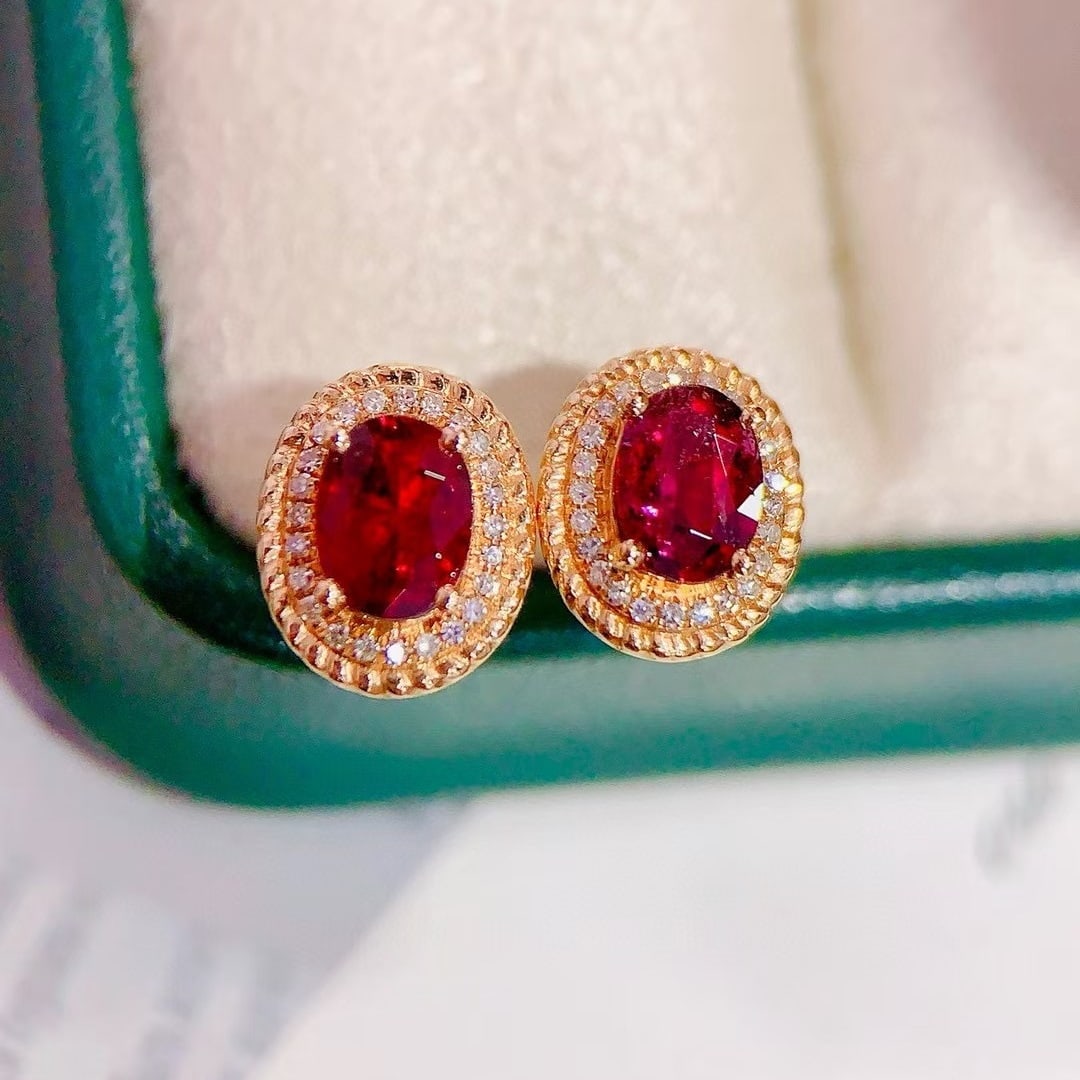 14k Gold 0.99 Ctw Natural Tourmaline & Diamond Earrings: Ref:230994247 // gold content:14k gold // main gemstone:tourmaline // shape:oval // carat weight:0. 85ct // color:red // treatment:natural // // adjacent gemstone 2 : diamond // number of stones:48 //