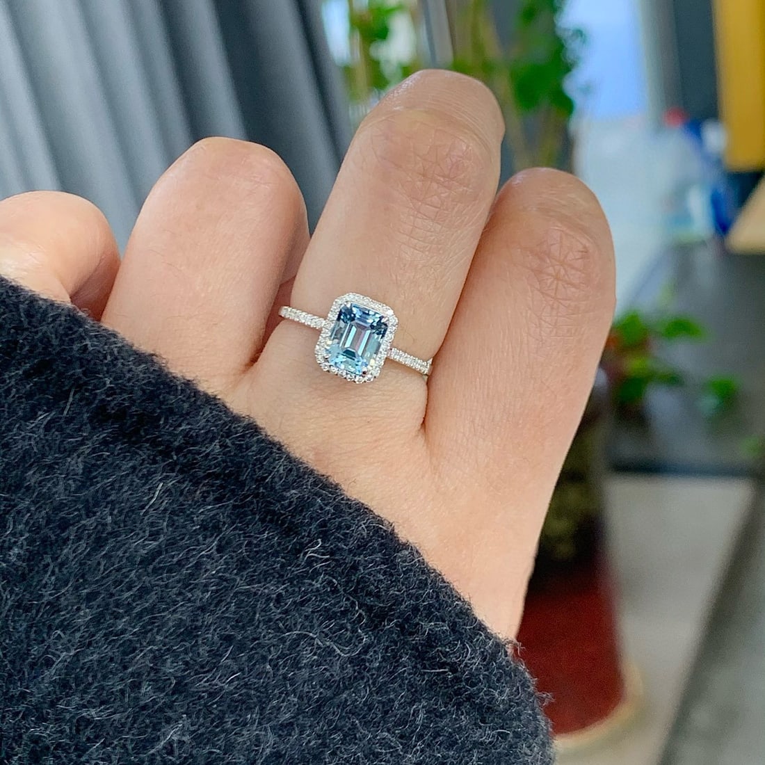 14k Gold 1.32 Ctw Natural Aquamarine & Diamond Ring - 4