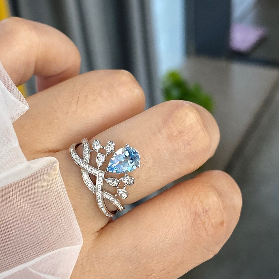 14k Gold 1.10 Ctw Natural Aquamarine & Diamond Ring - 4