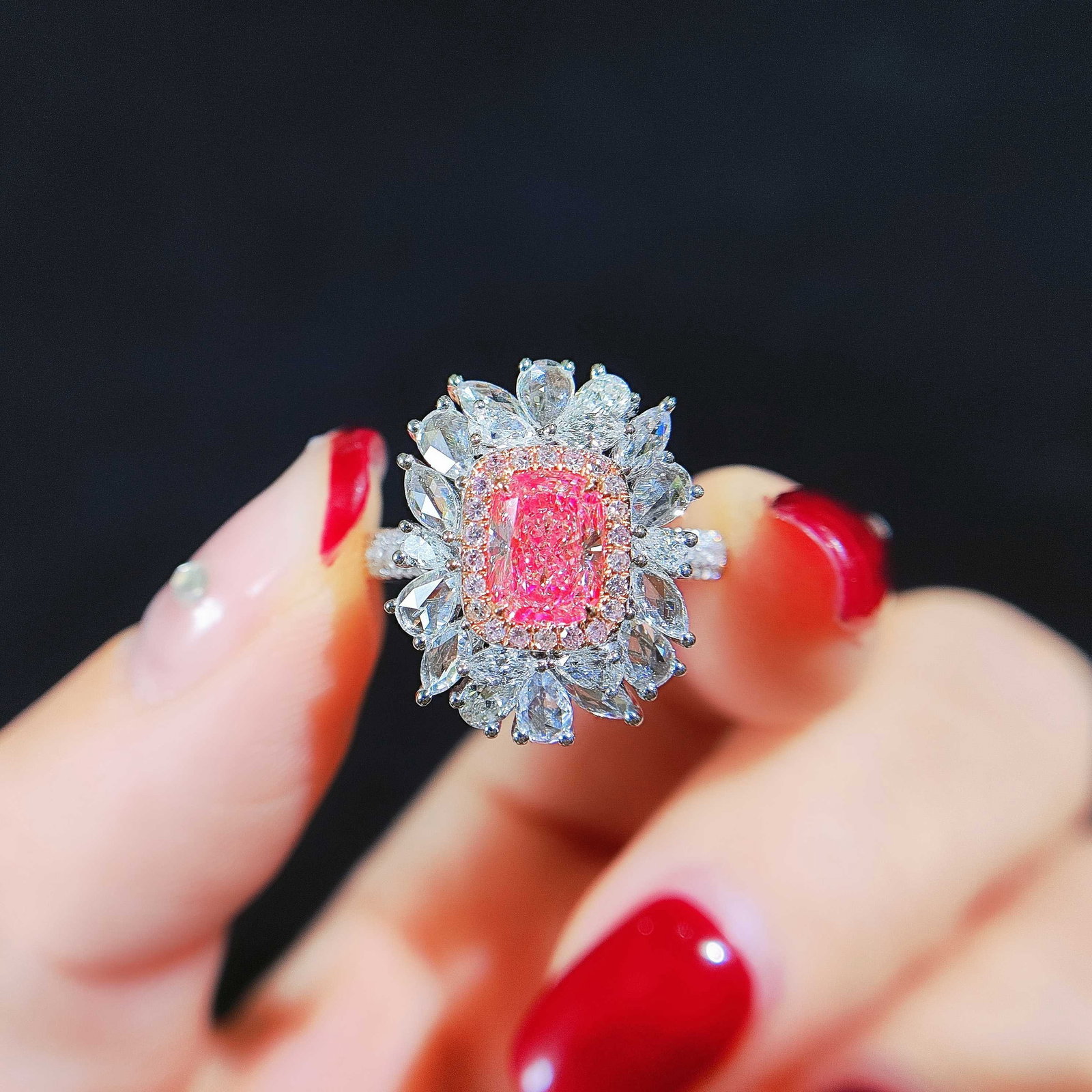 14k Gold 2.30 Ctw Natural Pink Diamond & Diamond Ring/pendant( Without Chain ): Ref:230994255 // gold content:14k gold // ring size:7. 25us // // main gemstone:pink diamond // shape:cushion // carat weight:1. 01ct // color:pink // treatment:natural // // adjacent gemstone 2 : dia