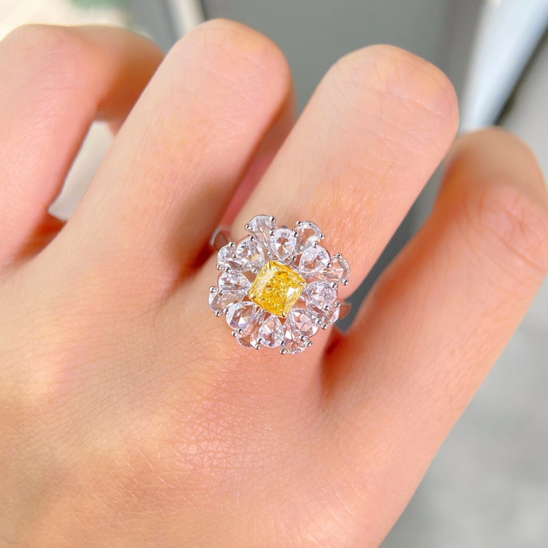 Gia Certified 14k Gold 2.04 Ctw Natural Yellow Diamond & Diamond Ring - 2