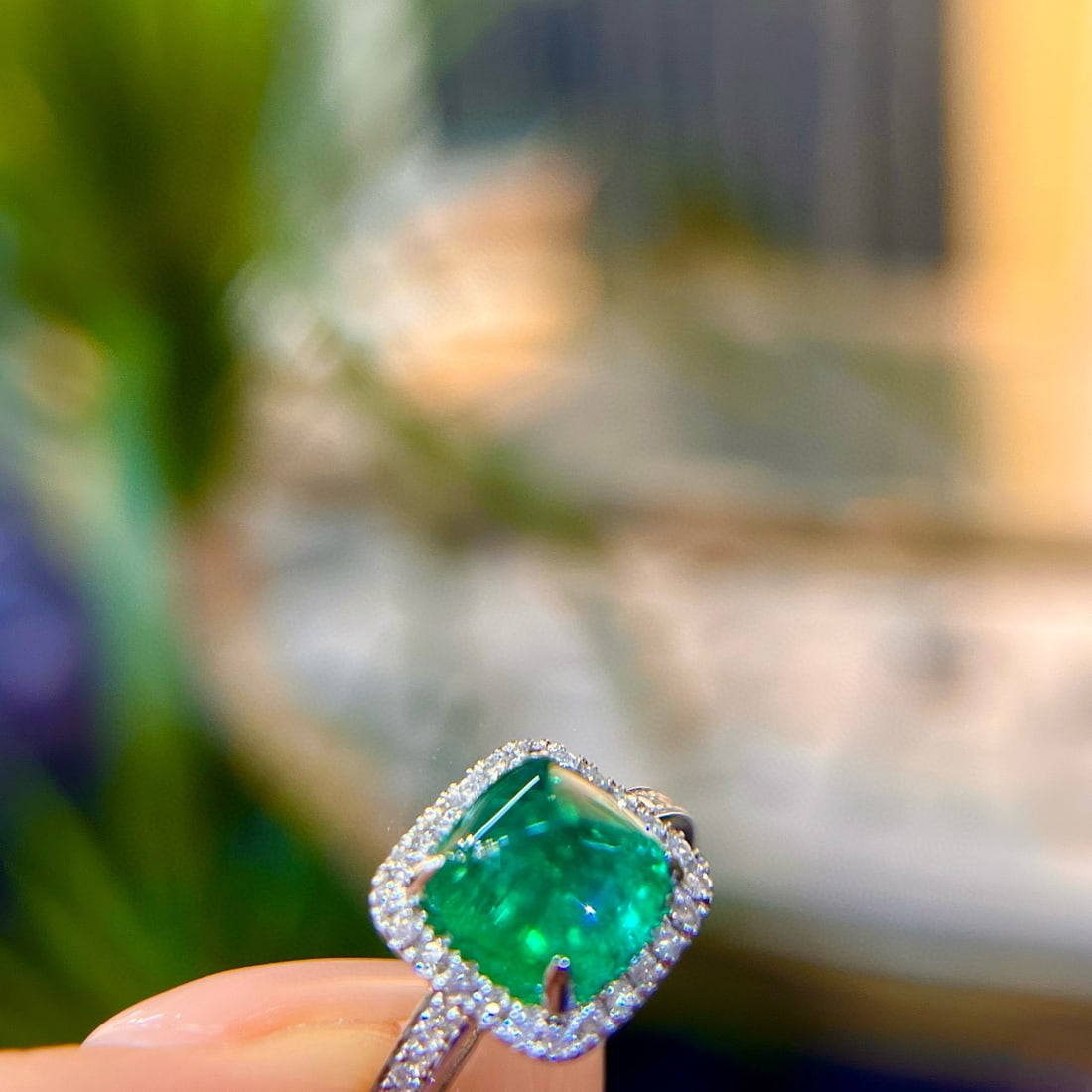 14k Gold 1.98 Ctw Vivid Green Natural Emerald & Diamond Ring - 5