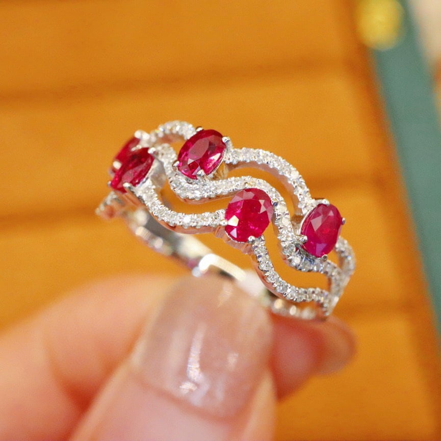 14k Gold 1.36 Ctw Natural Ruby & Diamond Ring - 5