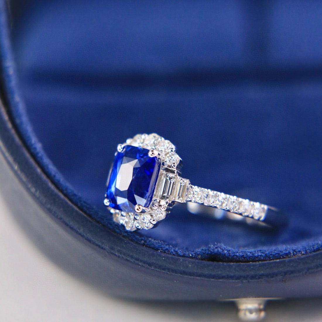 14k Gold 3.17 Ctw Natural Sapphire & Diamond Ring - 3