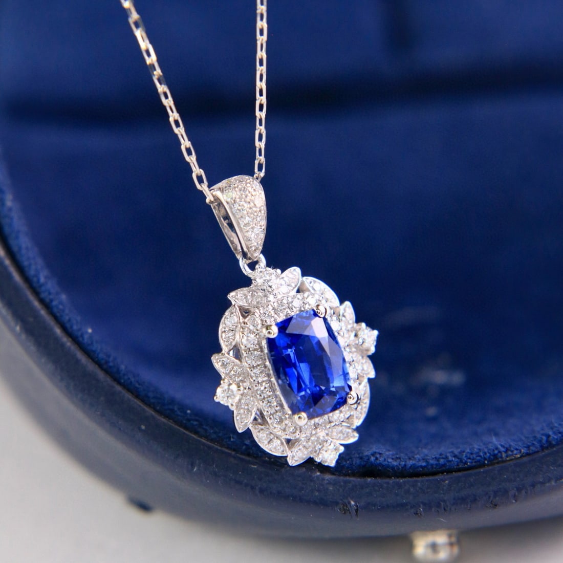 14k Gold 1.44 Ctw Natural Sapphire & Diamond Pendant( Without Chain ) - 4