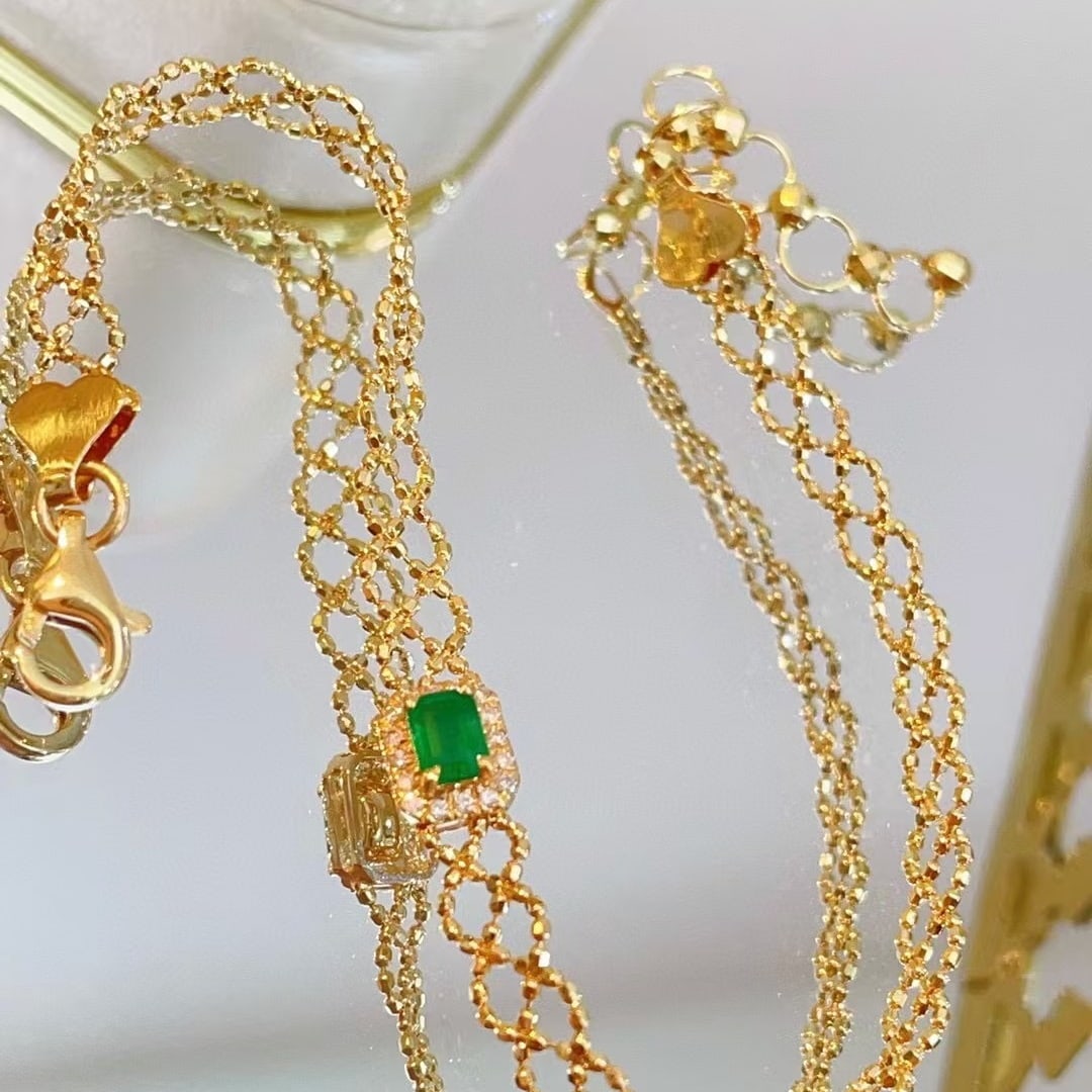 14k Gold 0.25 Ct Vivid Green Natural Emerald & Diamond Bracelet: Ref:230994281 // gold content:14k gold // main gemstone:emerald // shape:octagonal // carat weight:0. 25ct // color:vivid green // treatment:natural // // adjacent gemstone 2 : diamond // shape:round 