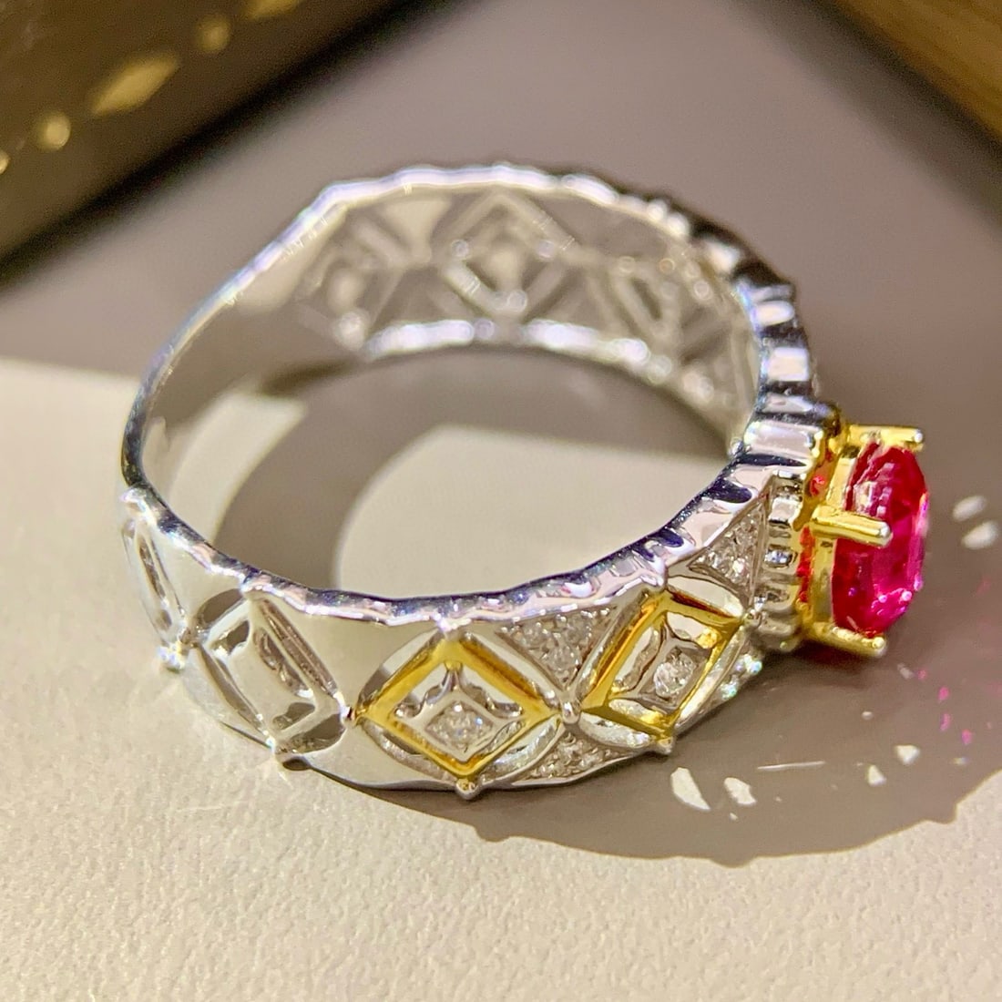 14k Gold 0.91 Ctw Natural Ruby & Diamond Ring - 3