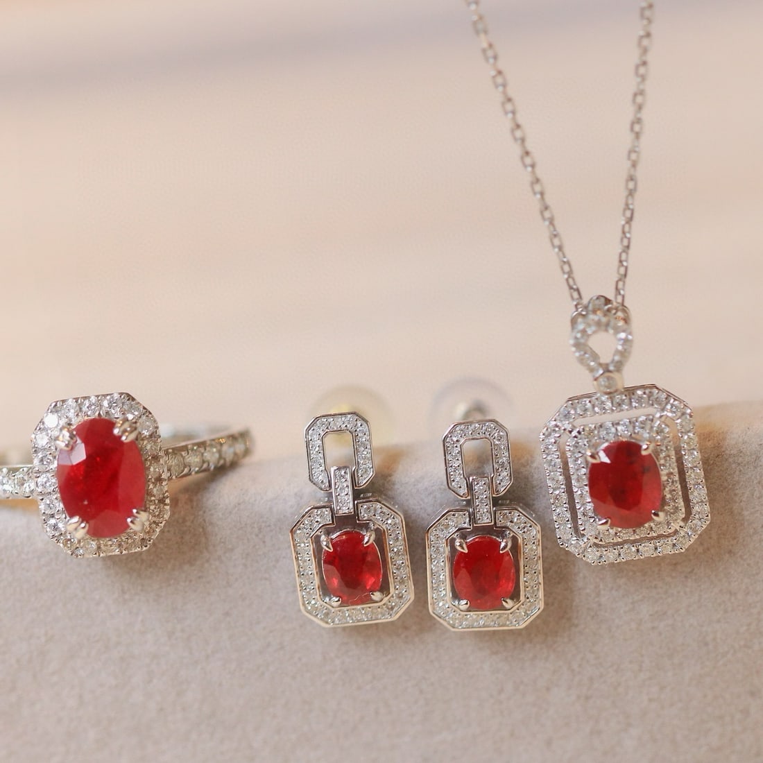 14k Gold 3.14 Ctw Natural Ruby & Diamond Jewelry Set - 3