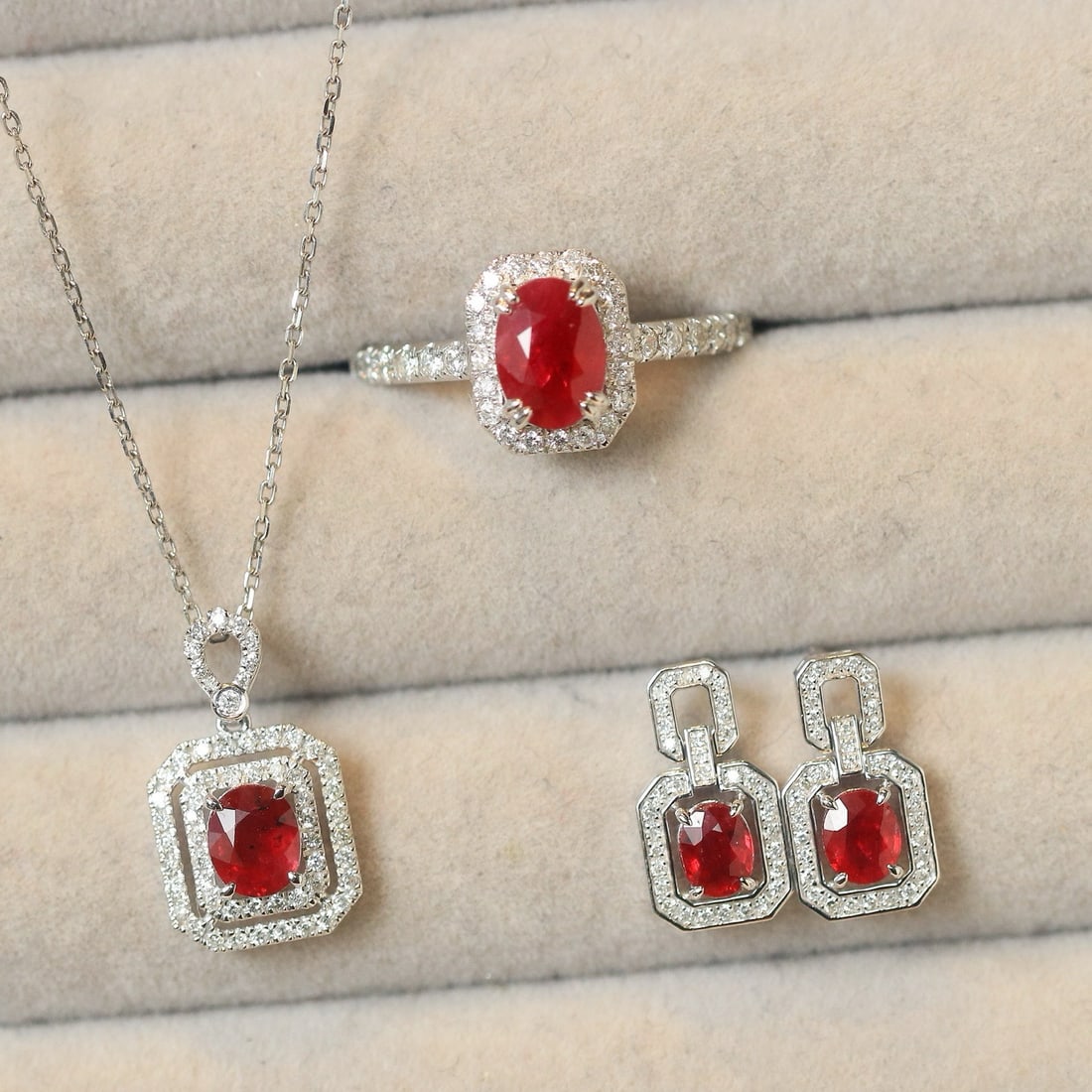 14k Gold 3.14 Ctw Natural Ruby & Diamond Jewelry Set - 9