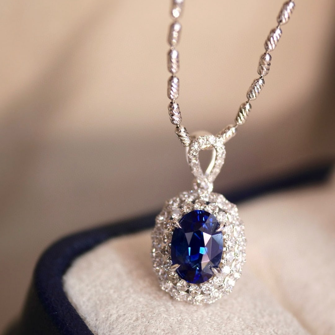 14k Gold 1.26 Ctw Natural Sapphire & Diamond Pendant( Without Chain ): Ref:230994306 // gold content:14k gold // main gemstone:sapphire // shape:oval // carat weight:1. 01ct // color:blue // treatment:natural // // adjacent gemstone 2 : diamond // shape:round // carat we