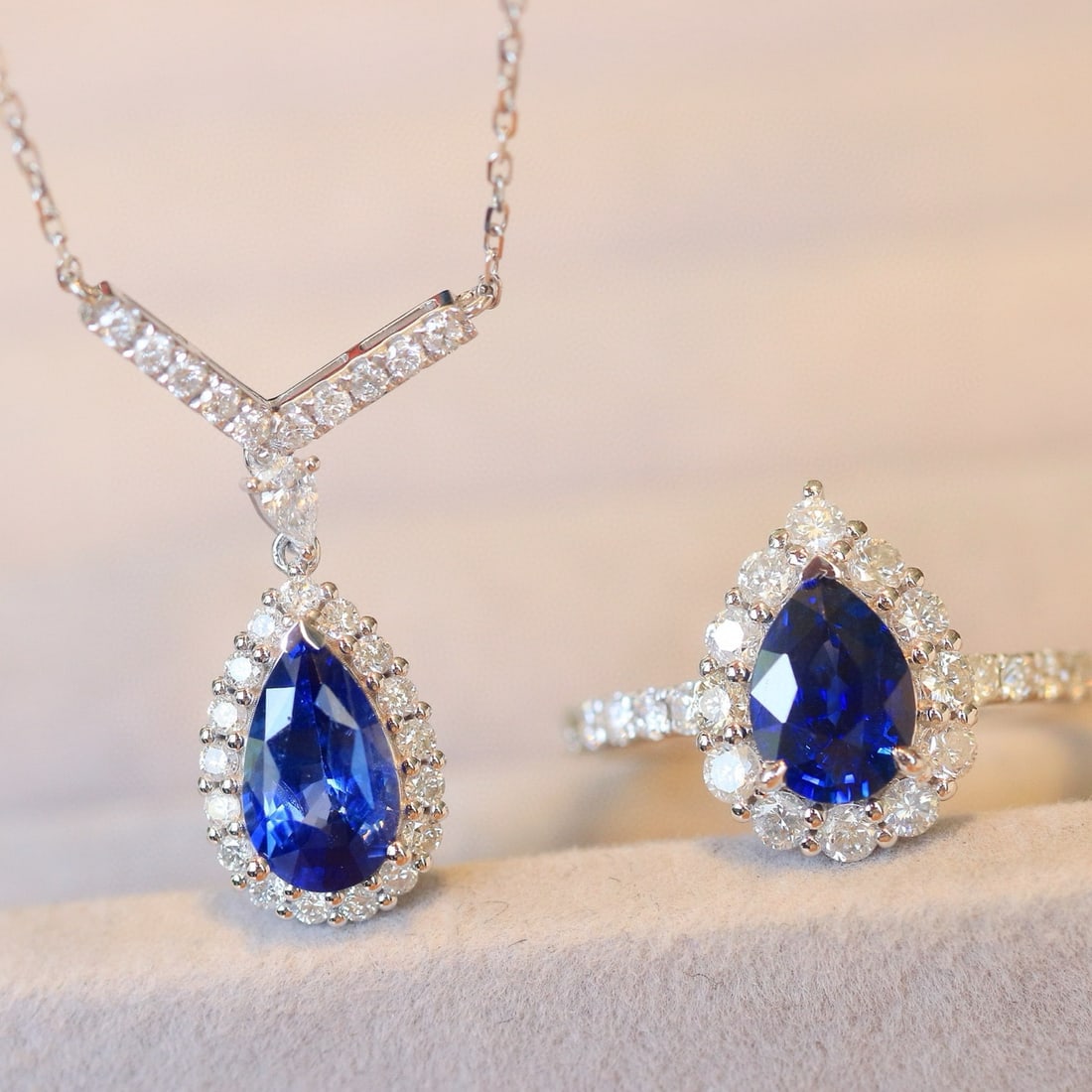 14k Gold 4.06 Ctw Natural Sapphire & Diamond Jewelry Set - 9