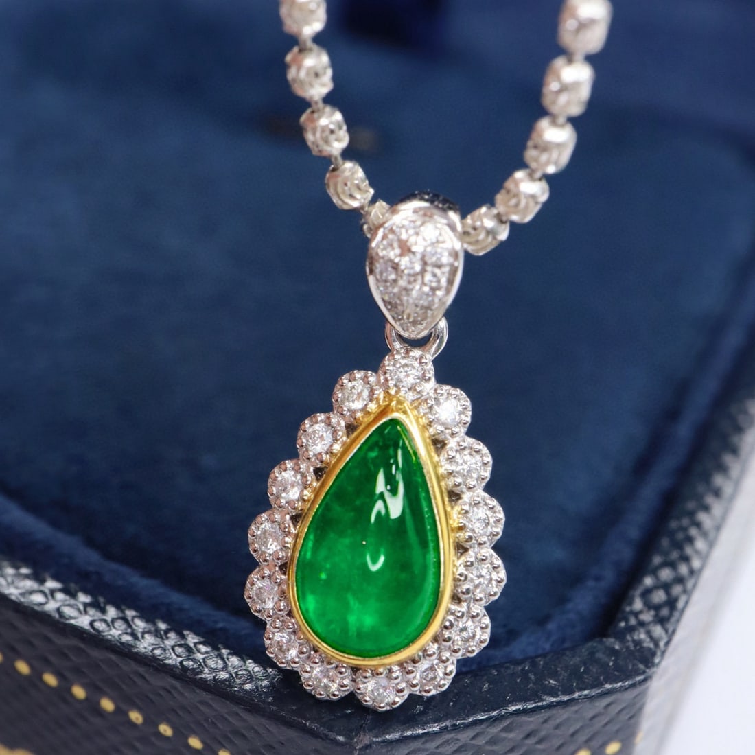 14k Gold 1.34 Ctw Vivid Green Natural Emerald & Diamond Pendant( Without Chain ) - 4