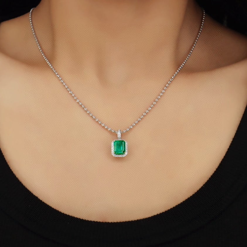 14k Gold 2.35 Ctw Vivid Green Natural Emerald & Diamond Pendant( Without Chain ) - 2