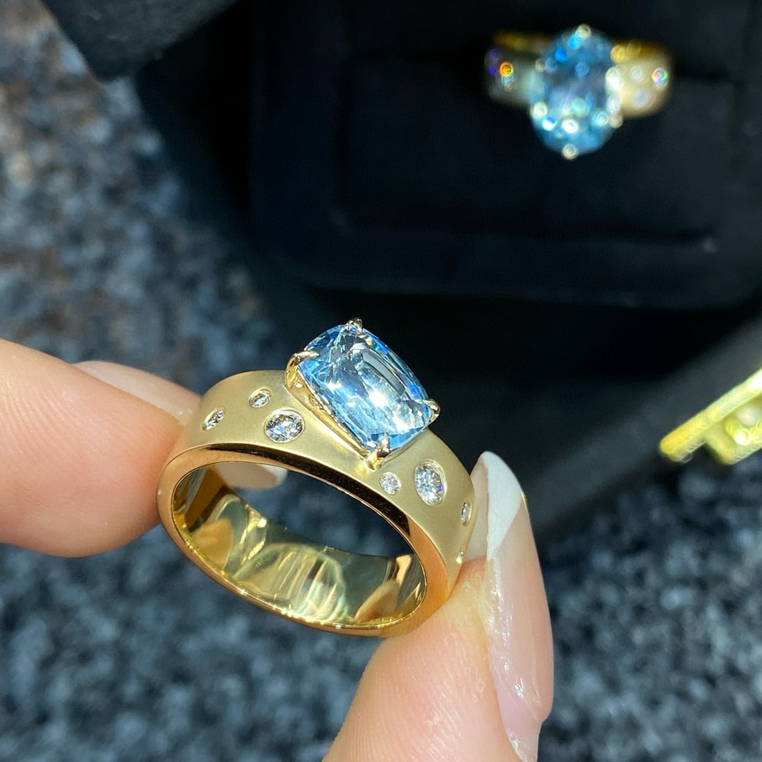 14k Gold 1.87 Ctw Natural Aquamarine & Diamond Ring - 3
