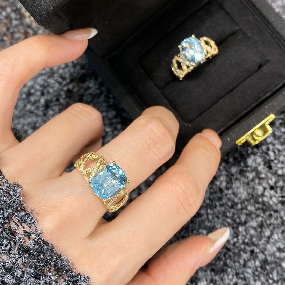 14k Gold 4.23 Ctw Natural Aquamarine & Diamond Ring - 3