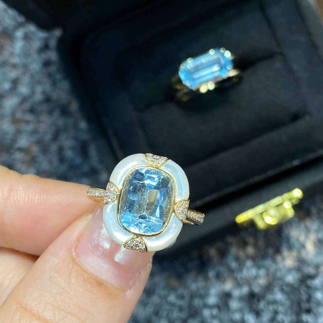 14k Gold 2.52 Ctw Natural Aquamarine & Diamond Ring - 3