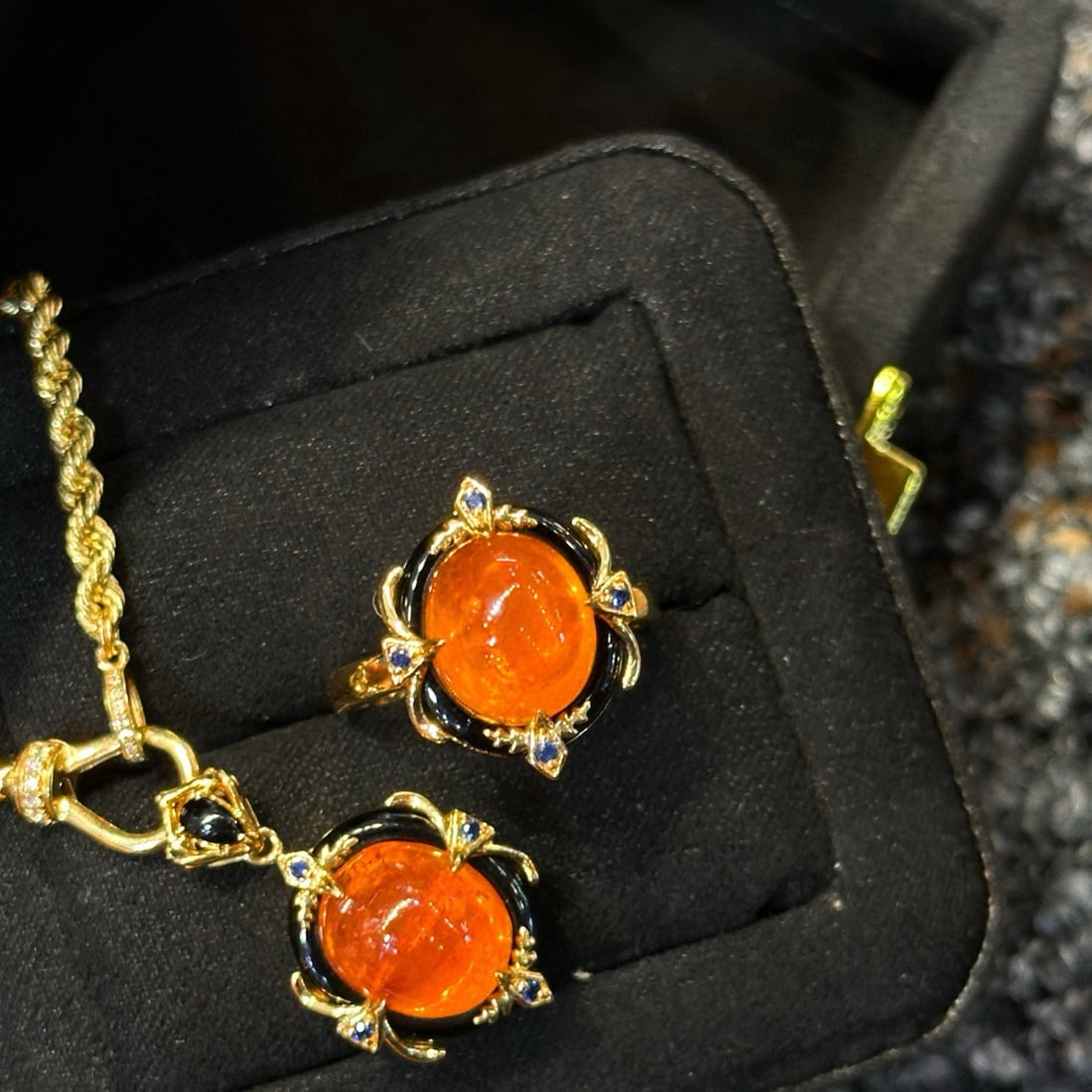 14k Gold 15.69 Ct Natural Spessartine & Sapphire Jewelry Set - 4