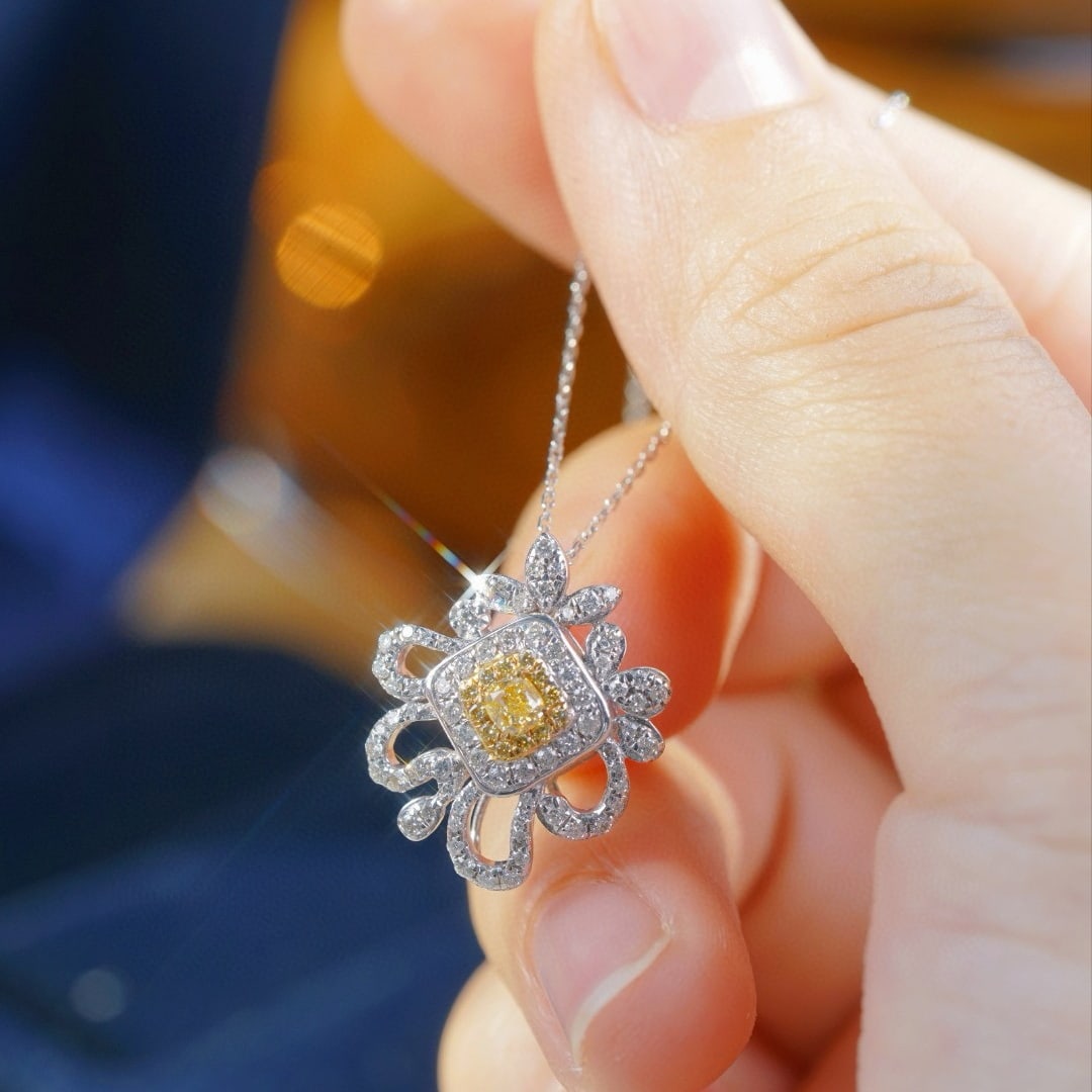 14k Gold 0.70 Ctw Natural Yellow Diamond & Diamond Necklace - 6