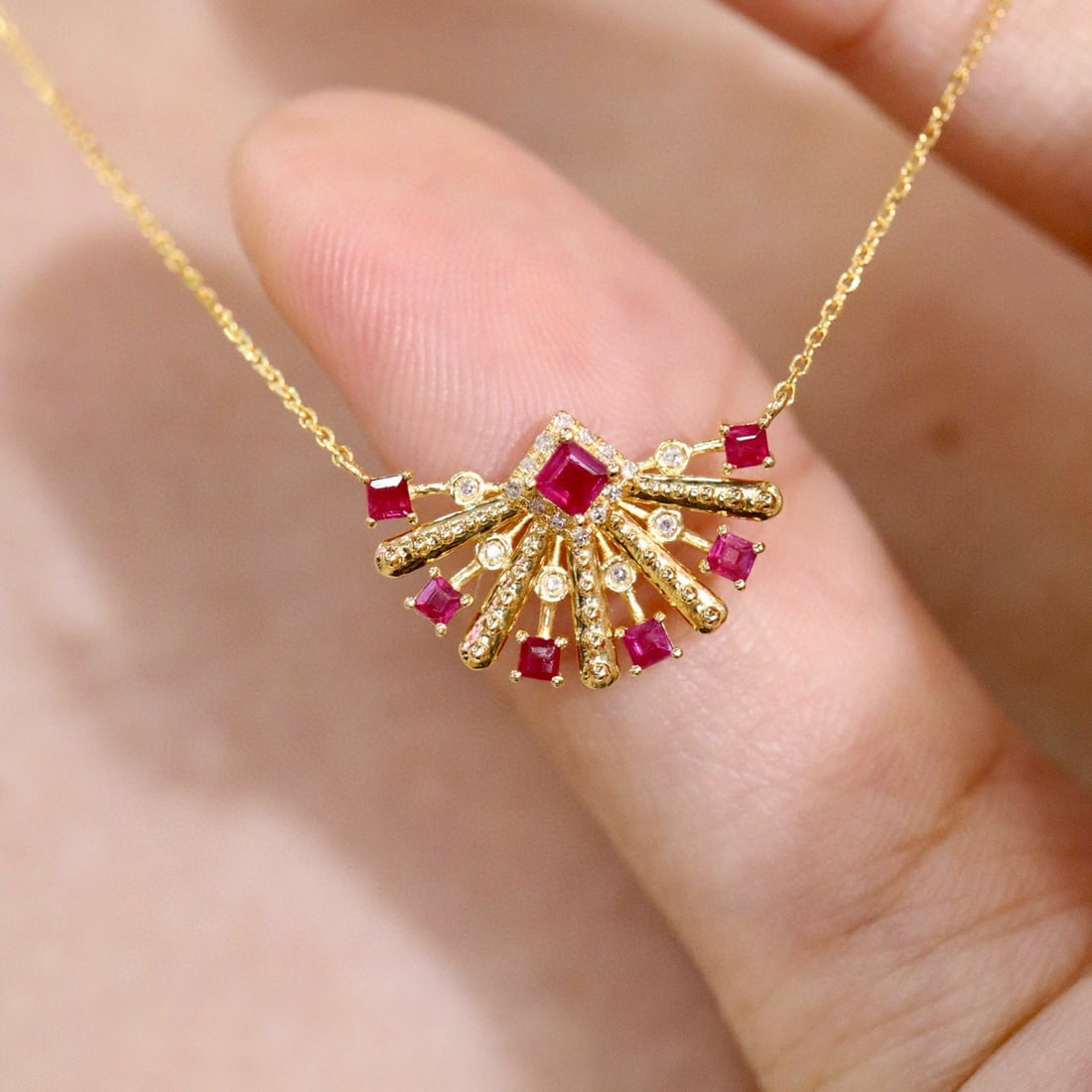 14k Gold 0.51 Ctw Natural Ruby & Diamond Necklace: Ref:230994332 // gold content:14k gold // main gemstone:ruby // shape:square // carat weight:0. 45ct // color:red // treatment:natural // // adjacent gemstone 2 : diamond // shape:round // carat