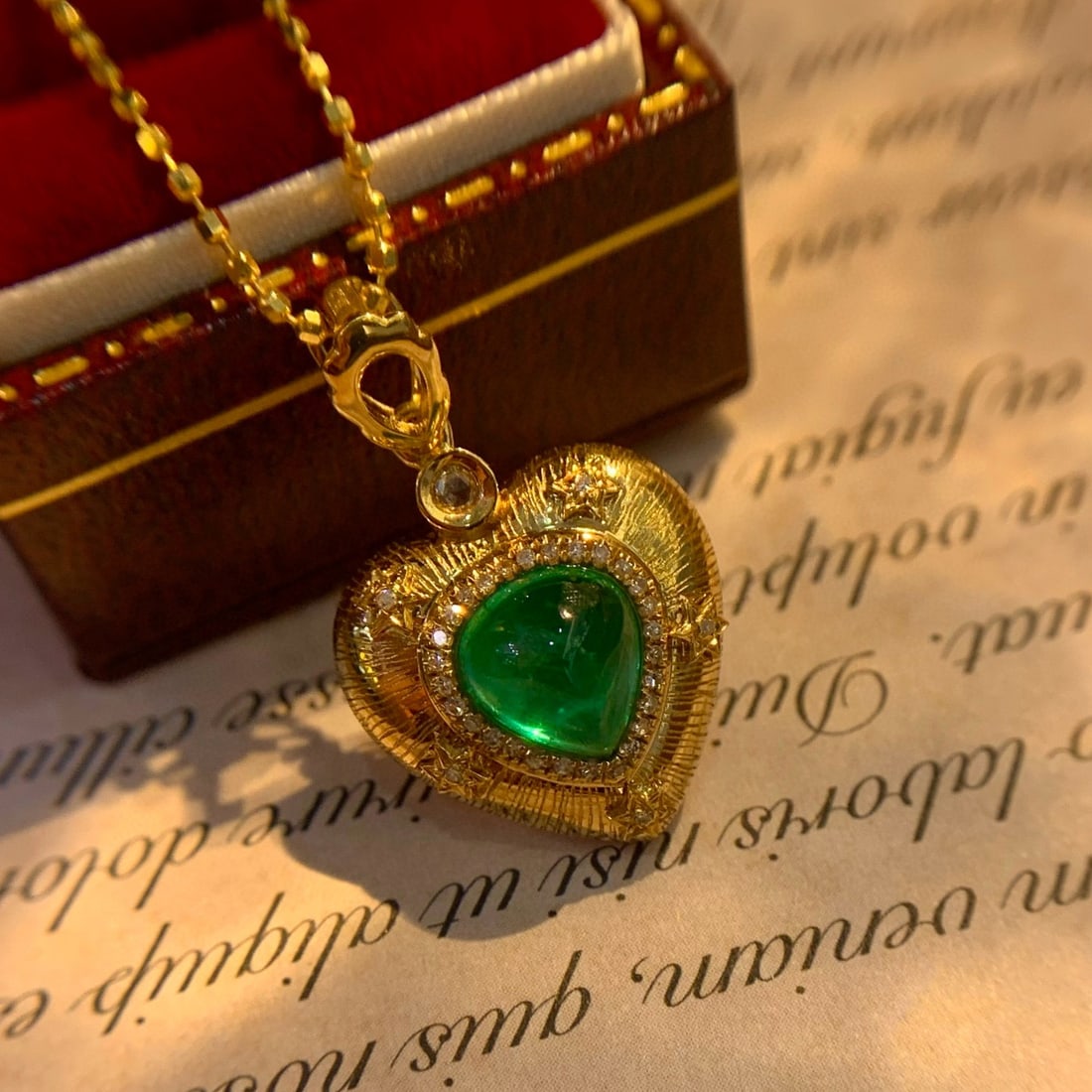 14k Gold 1.5 Ct Vivid Green Natural Emerald & Diamond Pendant( Without Chain ) - 6