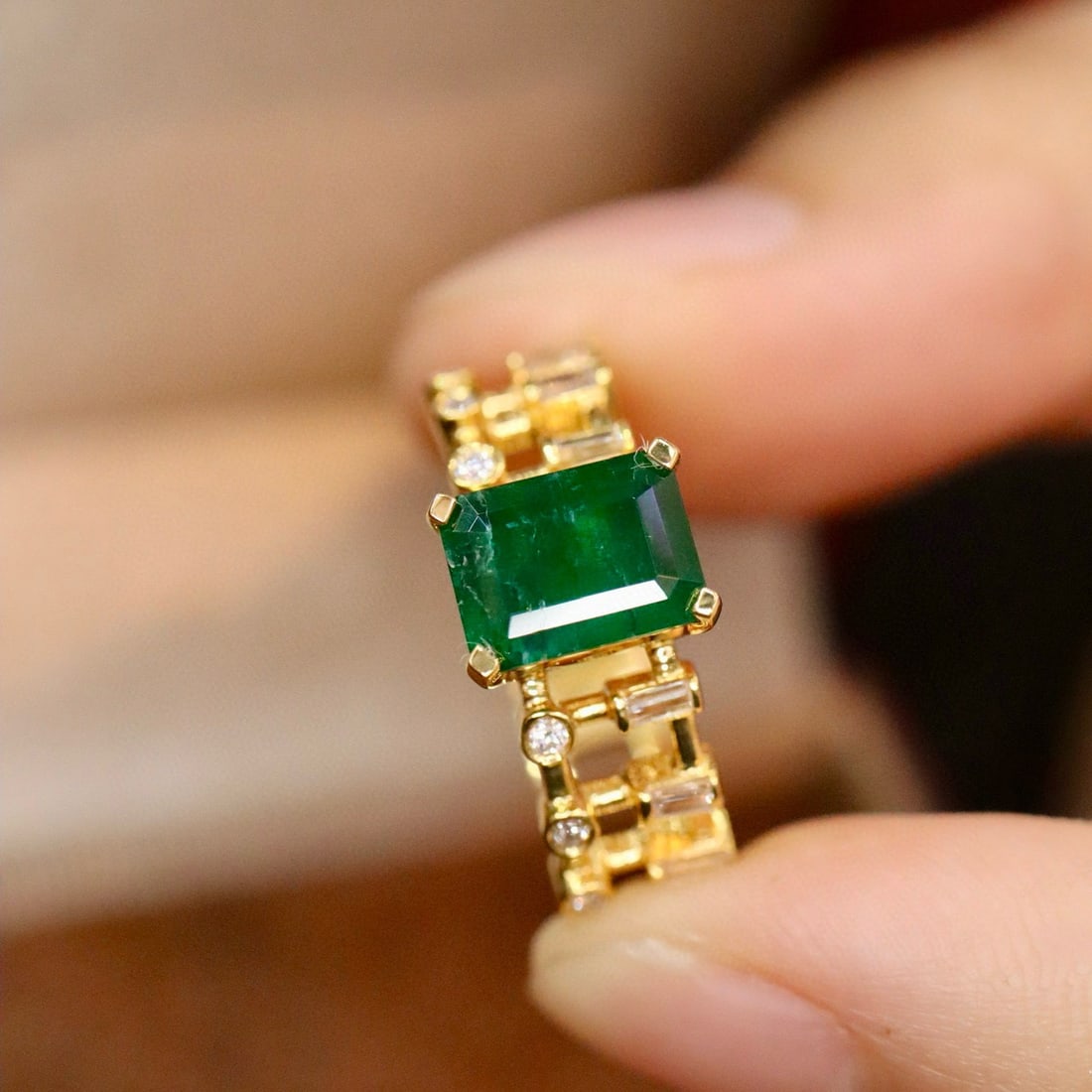 14k Gold 1.66 Ctw Vivid Green Natural Emerald & Diamond Ring - 2