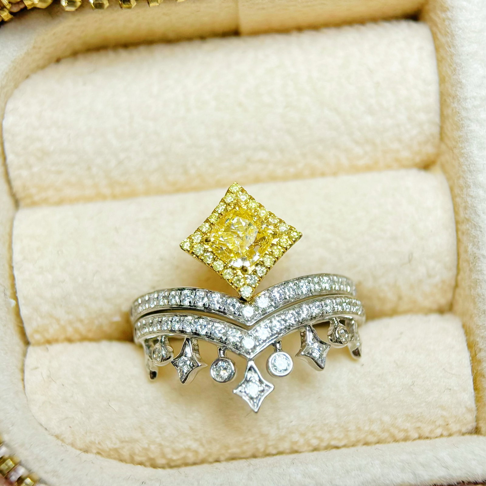 14k Gold 1.16 Ctw Natural Yellow Diamond & Diamond Ring: Ref:230994362 // gold content:14k gold // ring size:7. 25us // // main gemstone:yellow diamond // shape:cushion // carat weight:0. 70ct // color:yellow // treatment:natural // // adjacent gemstone 2