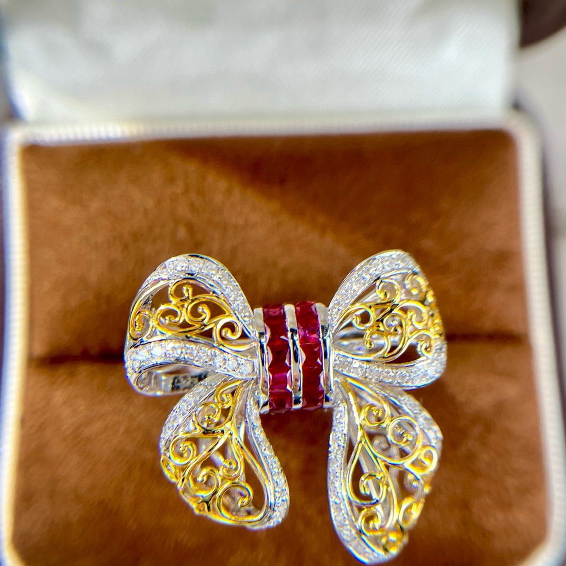 14k Gold 1.80 Ctw Natural Ruby & Diamond Ring: Ref:230994367 // gold content:14k gold // ring size:7. 25us // // main gemstone:ruby // shape:princess // carat weight:1. 20ct // color:pigeonblood red // treatment:natural // // adjacent gemstone 2