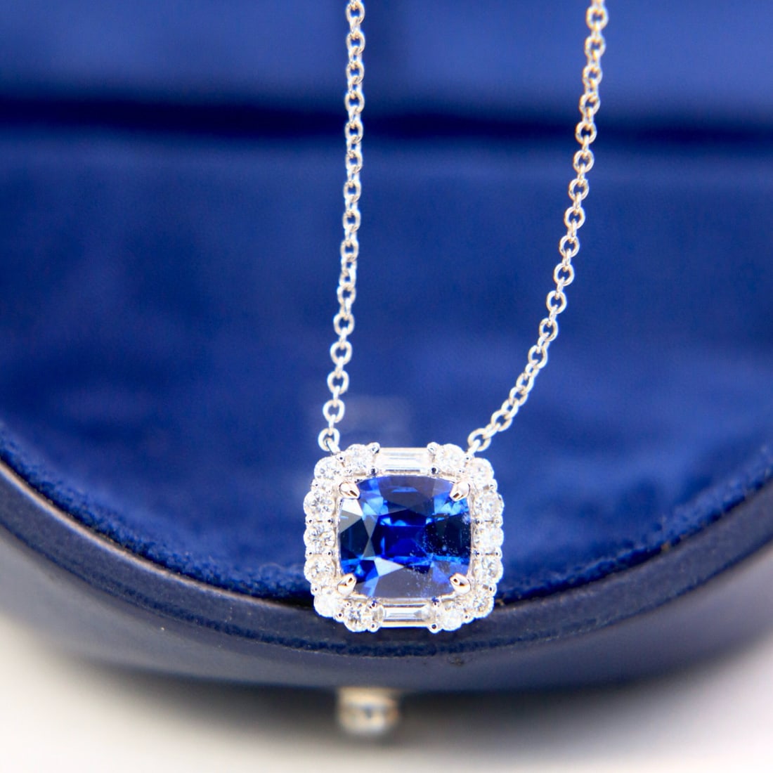 14k Gold 1.71 Ctw Natural Sapphire & Diamond Necklace - 3
