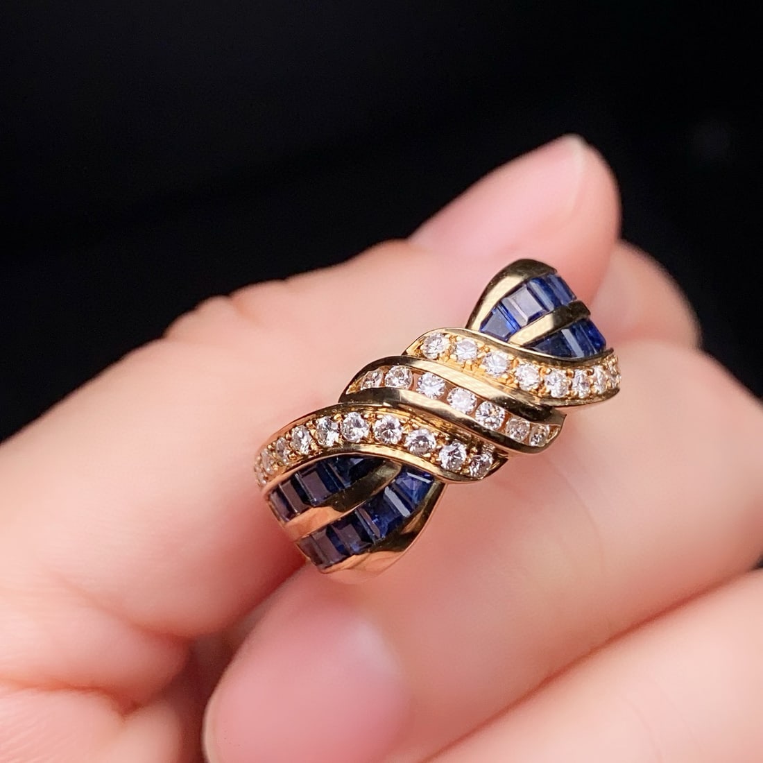 14k Gold 2.38 Ctw Natural Sapphire & Diamond Ring: Ref:230994373 // gold content:14k gold // ring size:7. 25us // // main gemstone:sapphire // shape:square // carat weight:1. 92ct // color:royal blue // treatment:natural // // adjacent gemstone 2 :