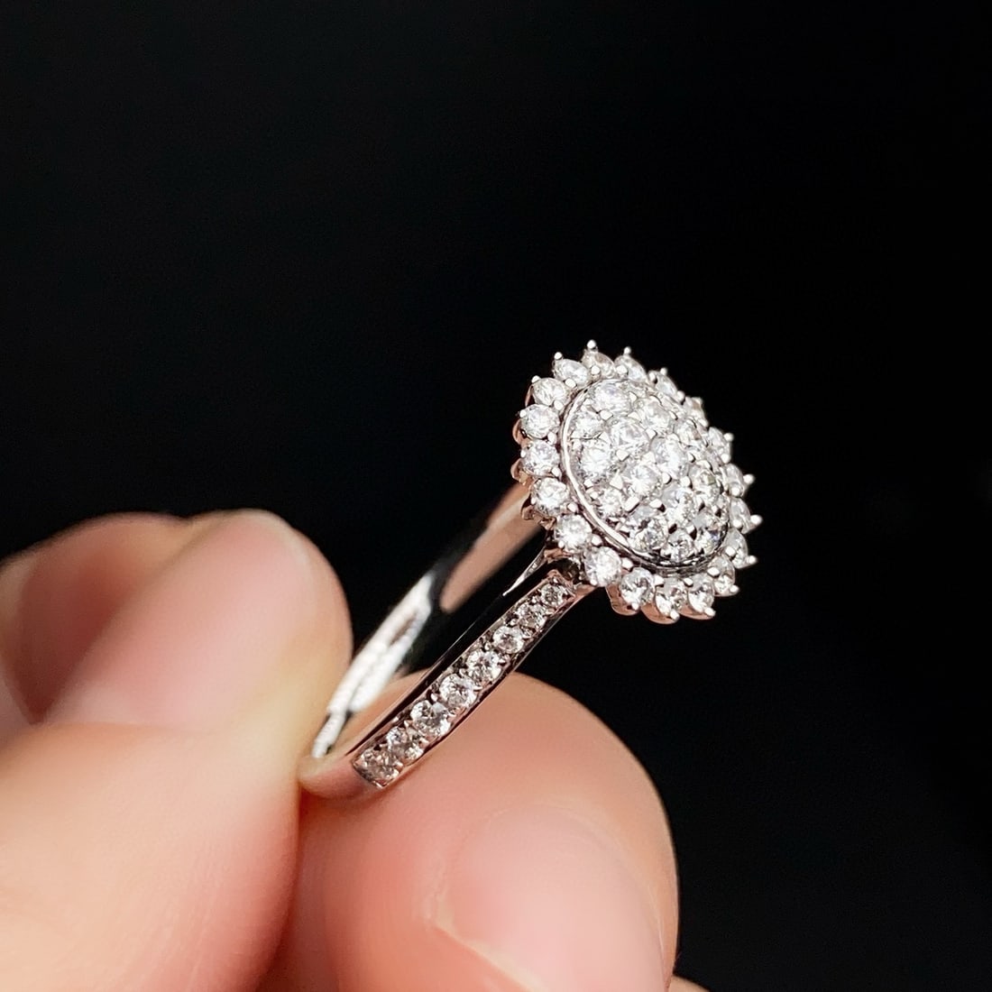 14k Gold 0.72 Ct Natural H Diamond Ring - 4