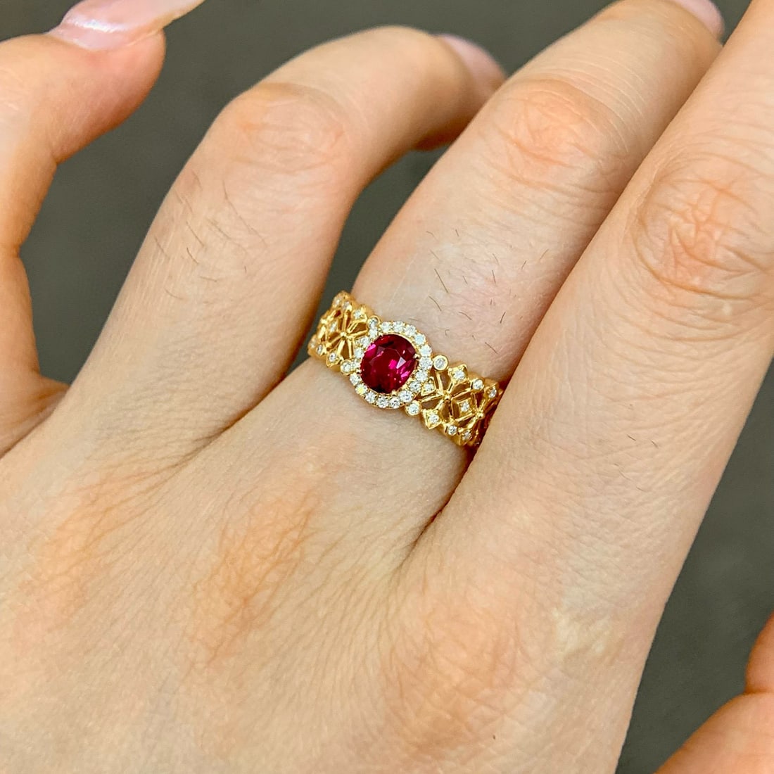 14k Gold 0.91 Ctw Natural Ruby & Diamond Ring - 4