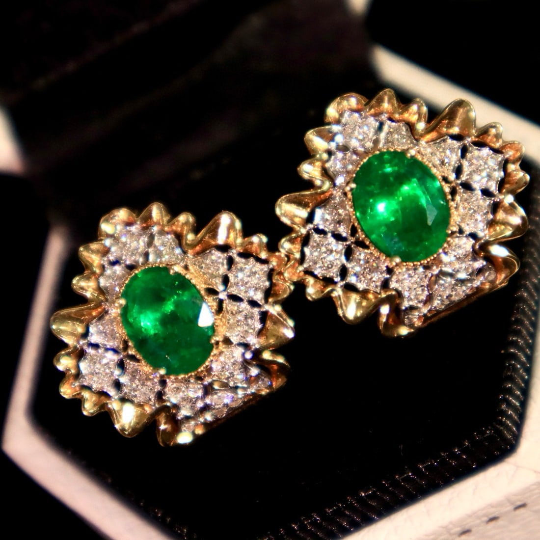14k Gold 2.40 Ctw Vivid Green Natural Emerald & Diamond Earrings - 5