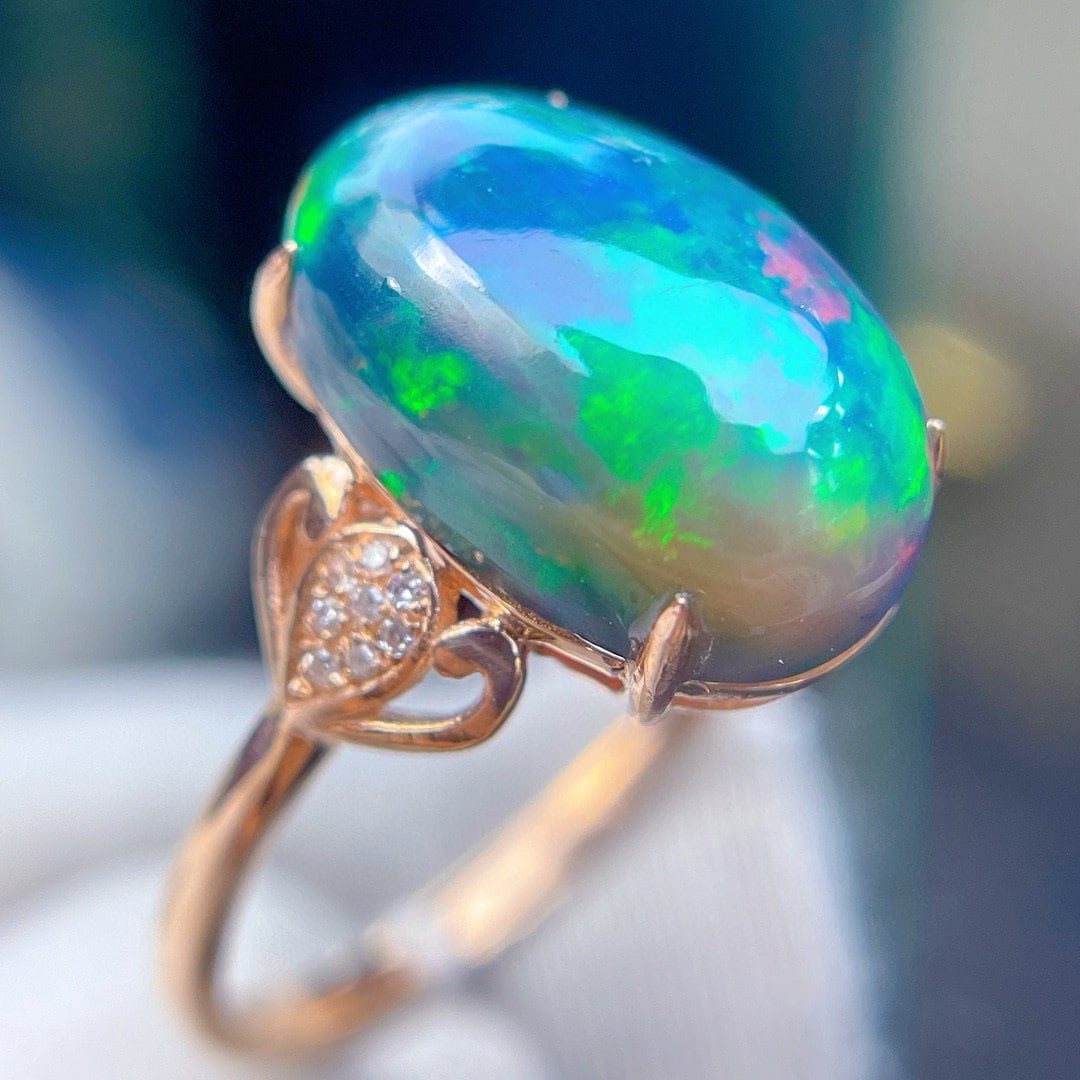 14k Gold 3.7 Ct Natural Opal & Diamond Ring - 2