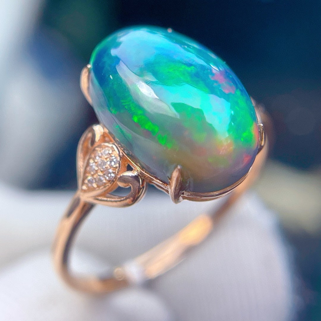 14k Gold 3.7 Ct Natural Opal & Diamond Ring - 5