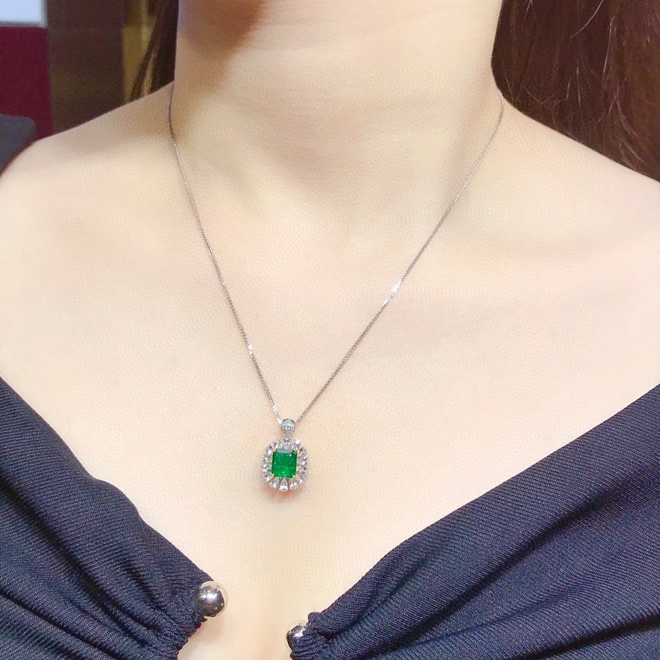 14k Gold 1.71 Ct Vivid Green Natural Emerald & Sapphire Pendant( Without Chain ) - 5