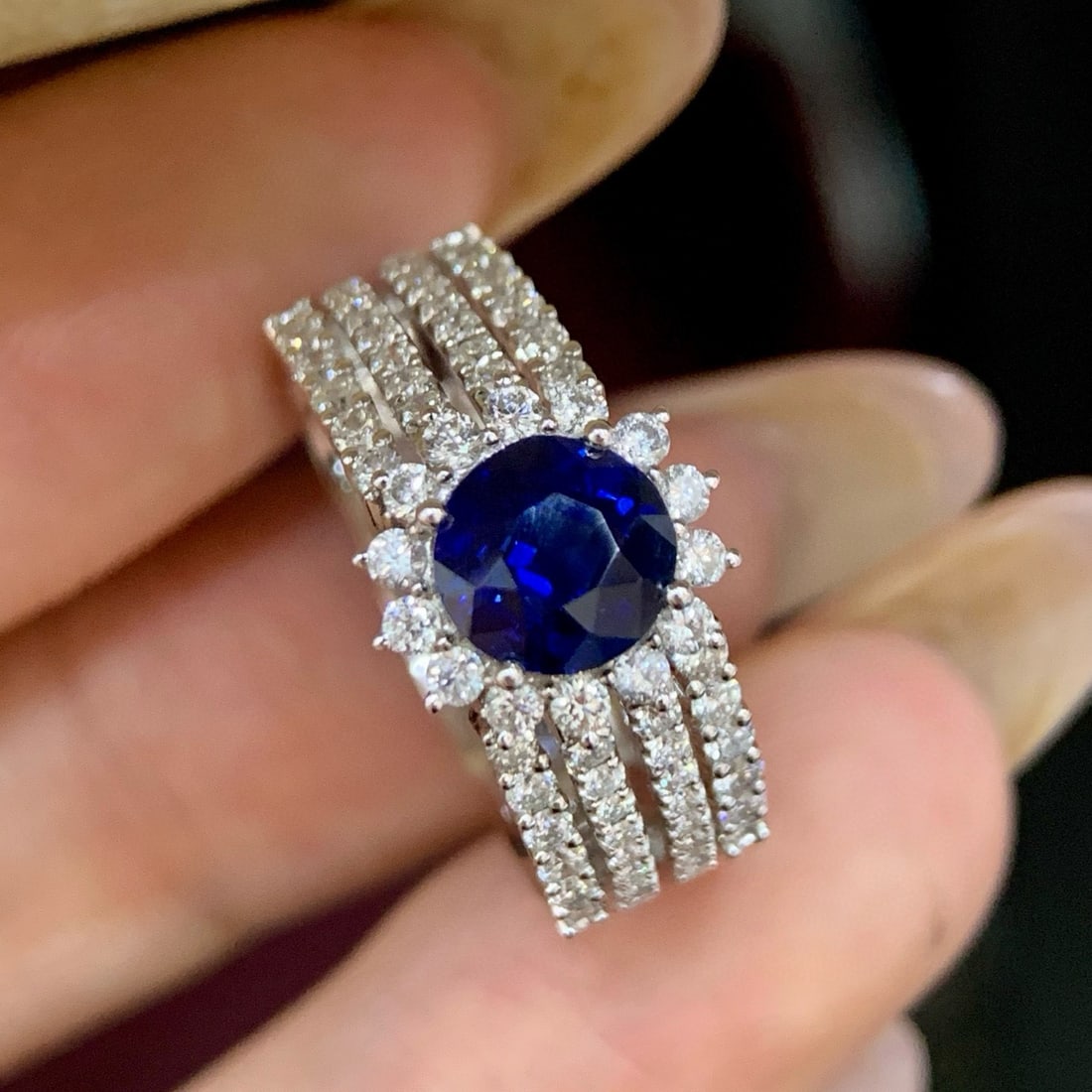 14k Gold 2.29 Ctw Natural Sapphire & Diamond Ring - 4