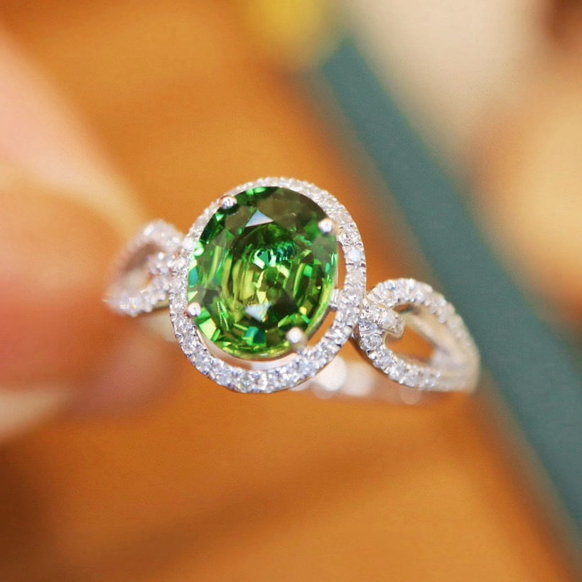 14k Gold 1.73 Ctw Natural Sapphire & Diamond Ring: Ref:230994425 // gold content:14k gold // ring size:7. 25us // // main gemstone:sapphire // shape:oval // carat weight:1. 52ct // color:green // treatment:natural // // adjacent gemstone 2 : diamond /